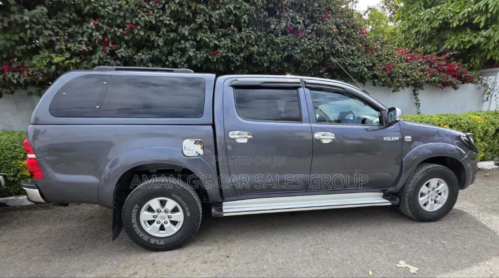 Toyota Hilux 2009 Gray