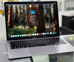 Photo - New Laptop Apple MacBook Air 2020 8GB Intel Core i3 SSD 256GB
