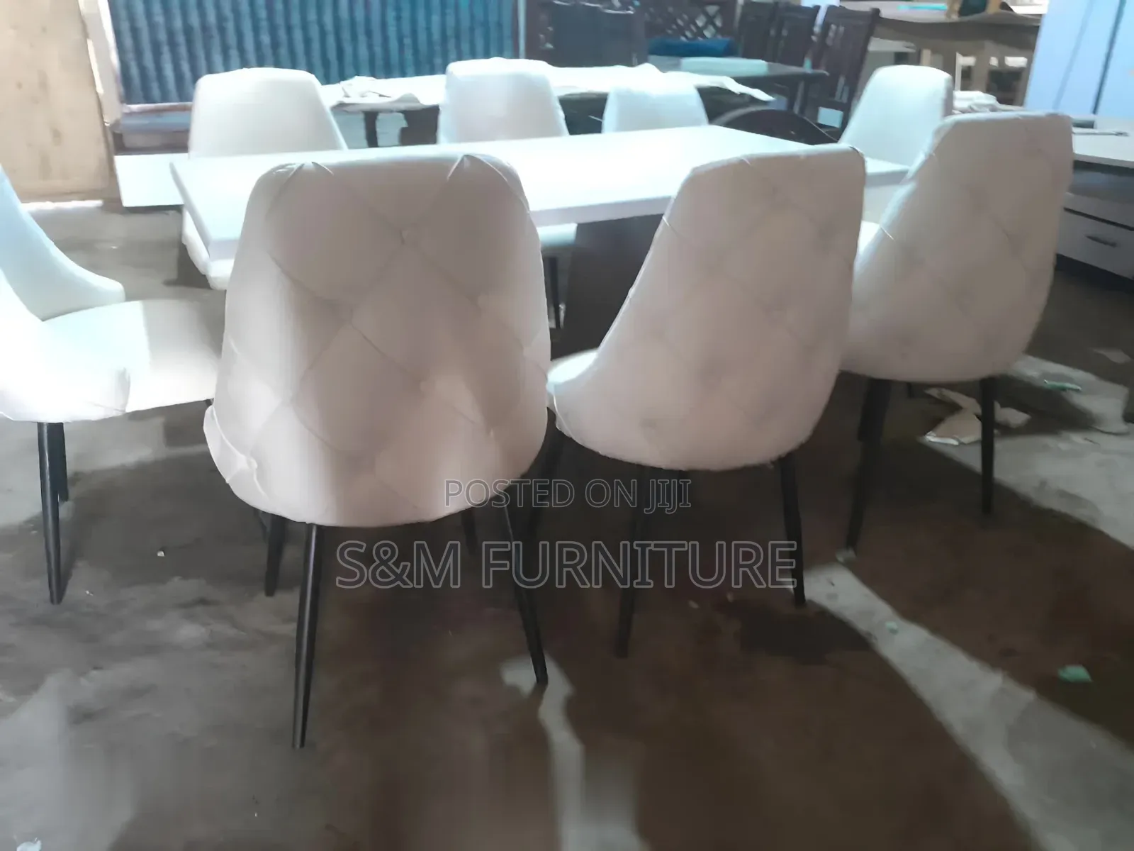 Saltry 8 Seater Dinning Set (የምግብ ጠረጴዛ)
