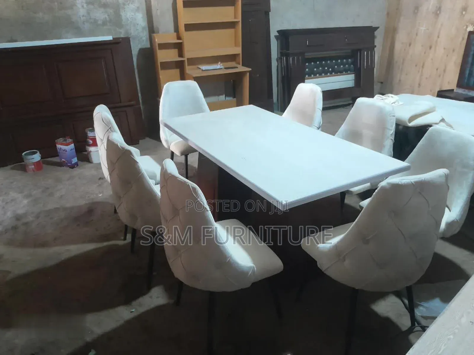 Saltry 8 Seater Dinning Set (የምግብ ጠረጴዛ)