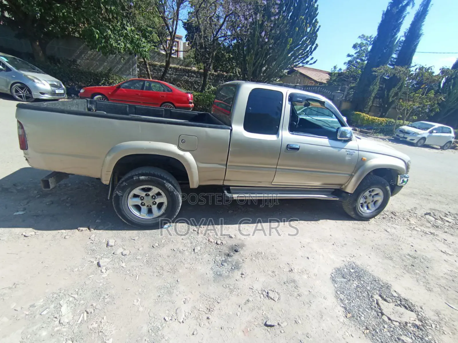 Toyota Hilux 2003 Gold