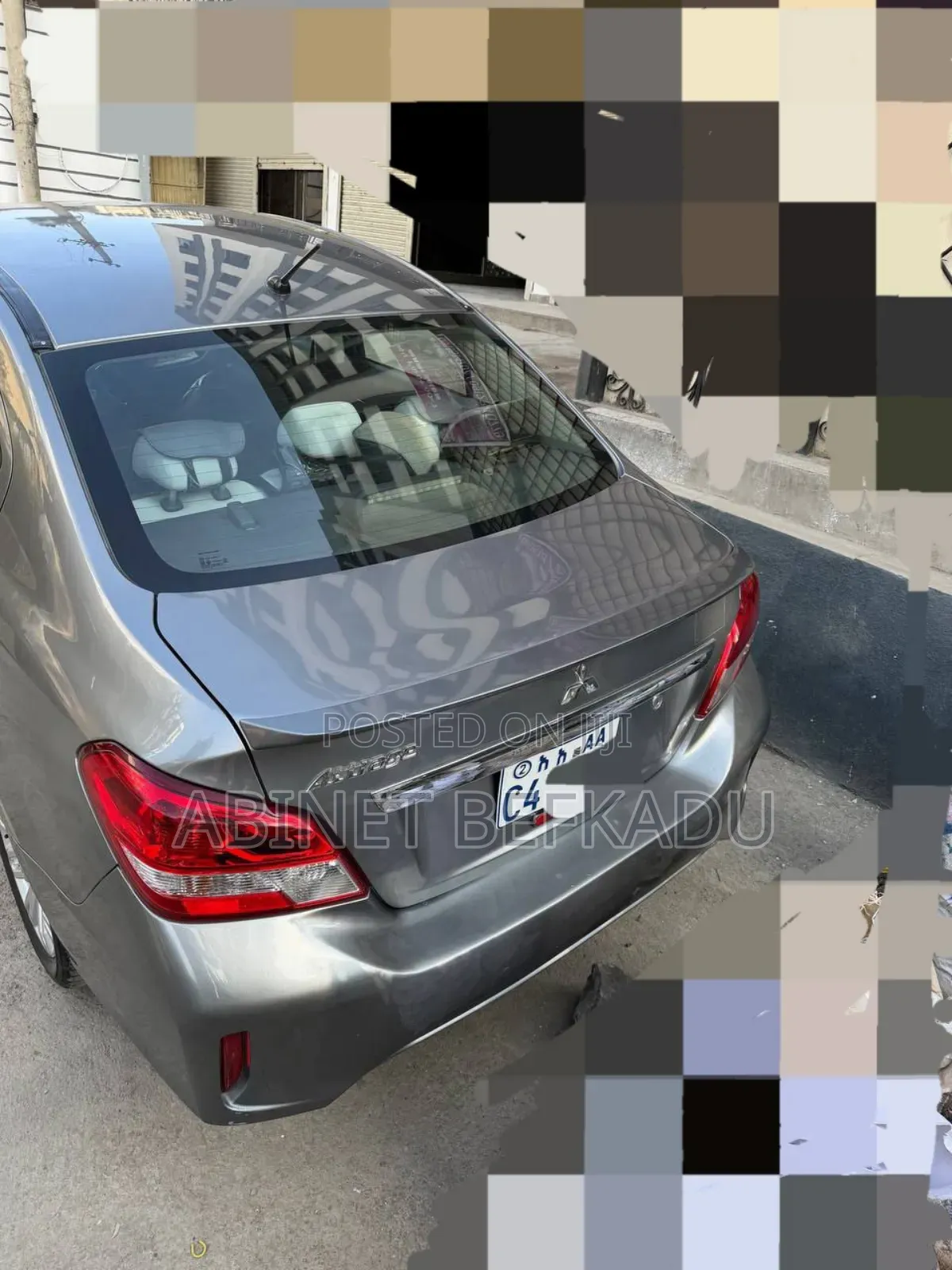 Mitsubishi Attrage 2022 Silver