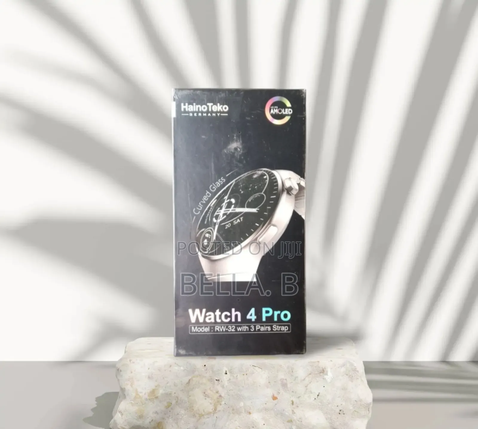 Watch 4 Pro Smart Watch : Effortless Charging.