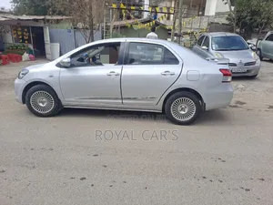 Toyota Belta 2007 Silver