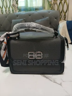 Photo - አዲስ የሴቶች ቦርሳ