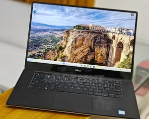 New Laptop Dell XPS 15 16GB Intel Core I7 SSD 512GB