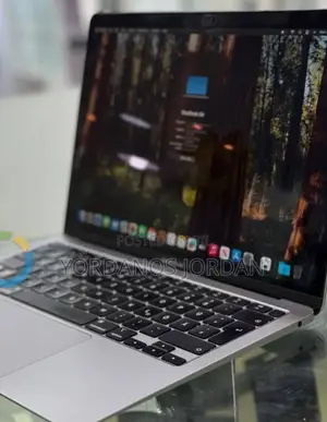 New Laptop Apple MacBook Air 2020 8GB Intel Core i3 SSD 256GB