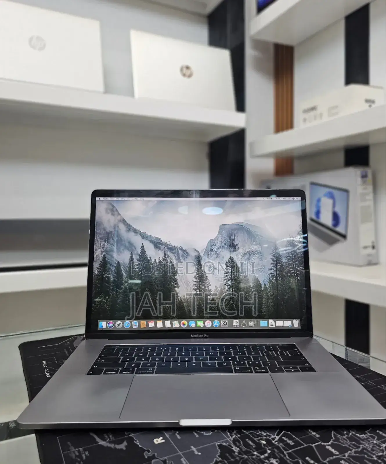 New Laptop Apple MacBook Pro 2019 16GB Intel Core I9 SSD 512GB