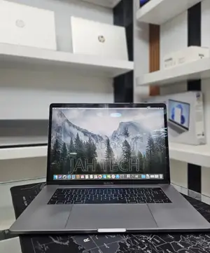 New Laptop Apple MacBook Pro 2019 16GB Intel Core I9 SSD 512GB