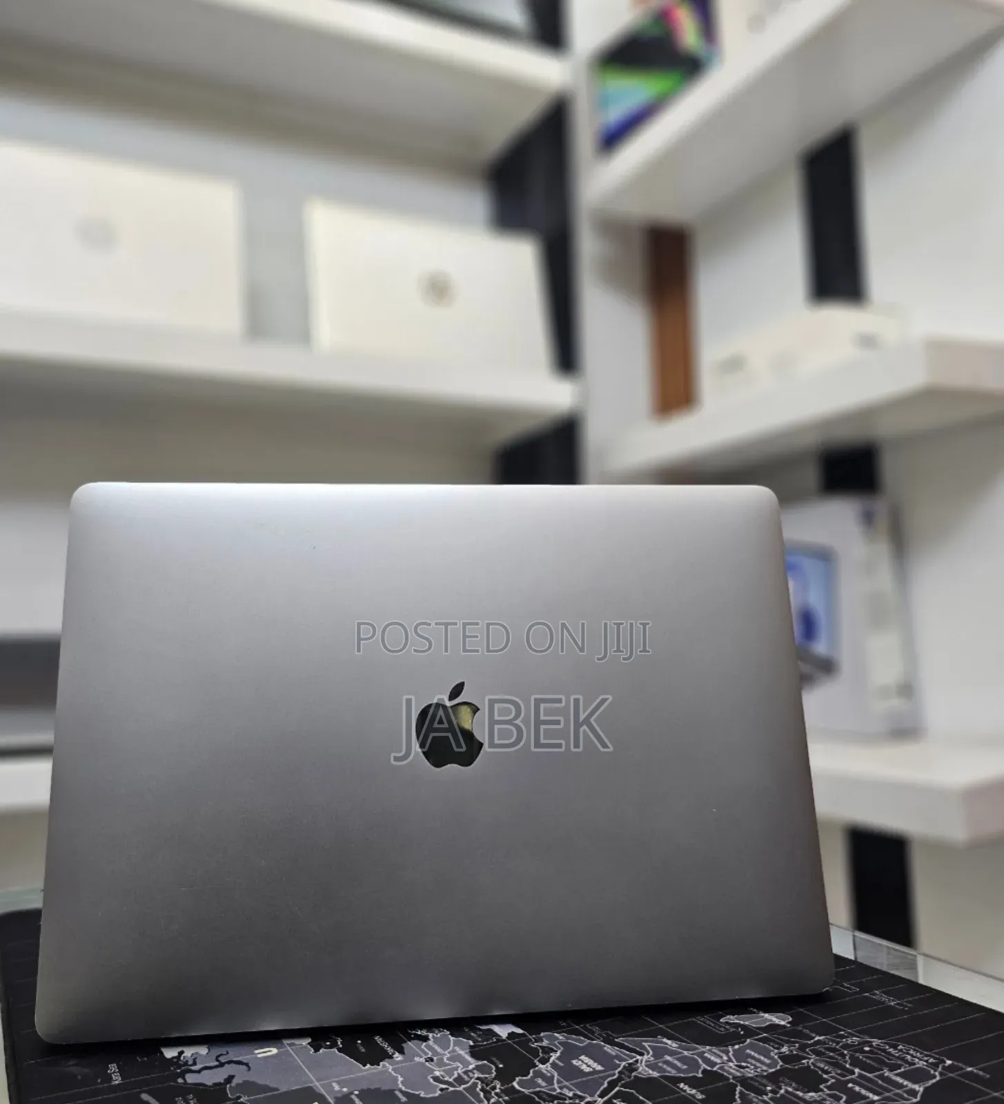New Laptop Apple MacBook Pro 2019 16GB Intel Core I9 SSD 512GB