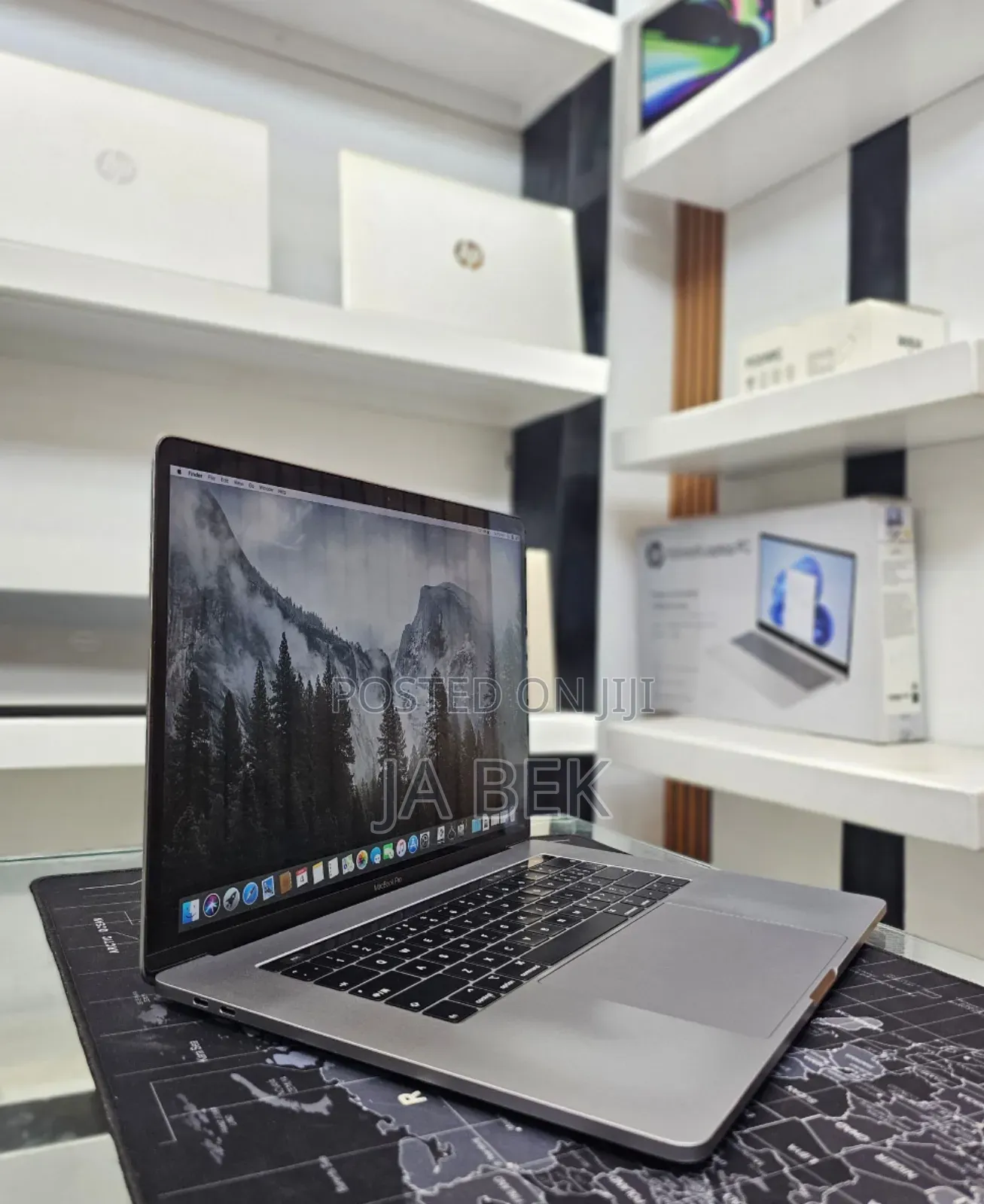 New Laptop Apple MacBook Pro 2019 16GB Intel Core I9 SSD 512GB