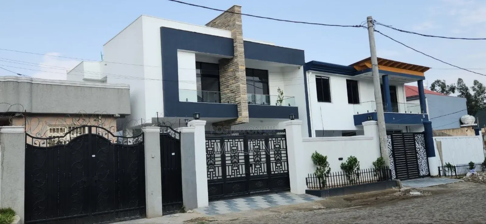 Furnished 7bdrm House in G+1(G+1 Service ), Yeka for sale
