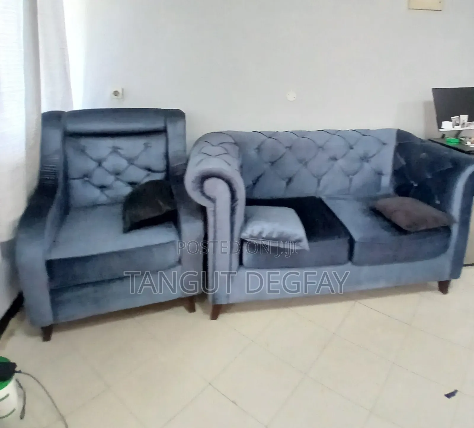 Sofa 2 and 1 Seaters