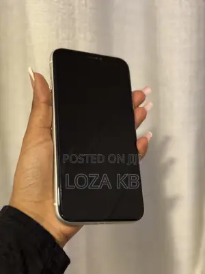 Photo - Apple iPhone 11 128 GB White