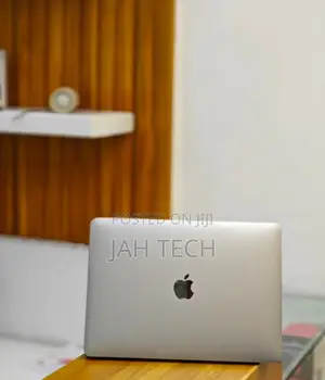 New Laptop Apple MacBook Pro 2019 16GB Intel Core I5 SSD 1T