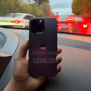 Photo - Apple iPhone 14 Pro Max 128 GB Purple