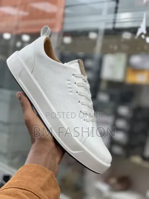 Classic White Men's Shoes: With Free Delivery (Holiday Sale)