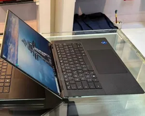 Photo - New Laptop Dell XPS 15 16GB Intel Core I7 SSD 512GB