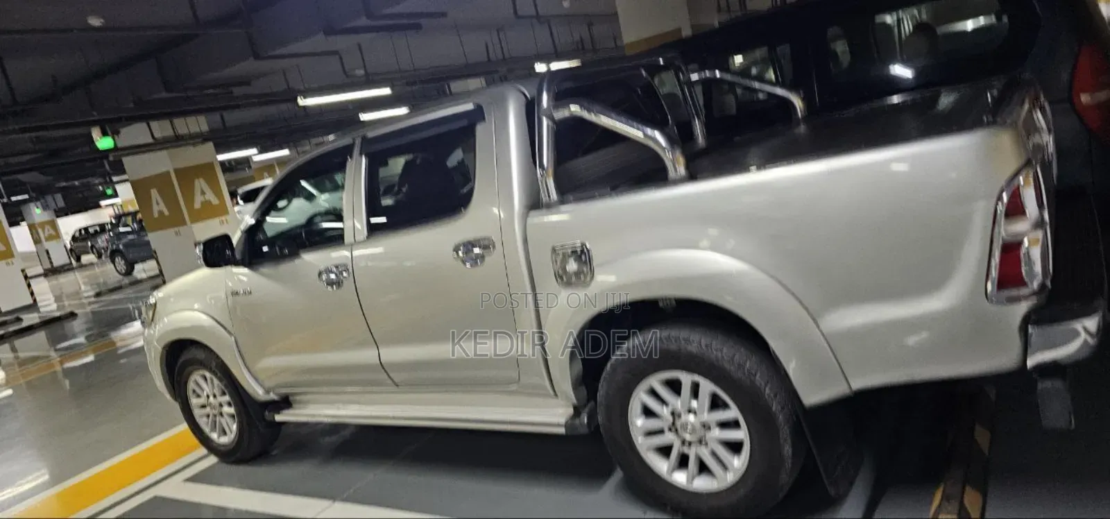 Toyota Hilux 2013 Purple