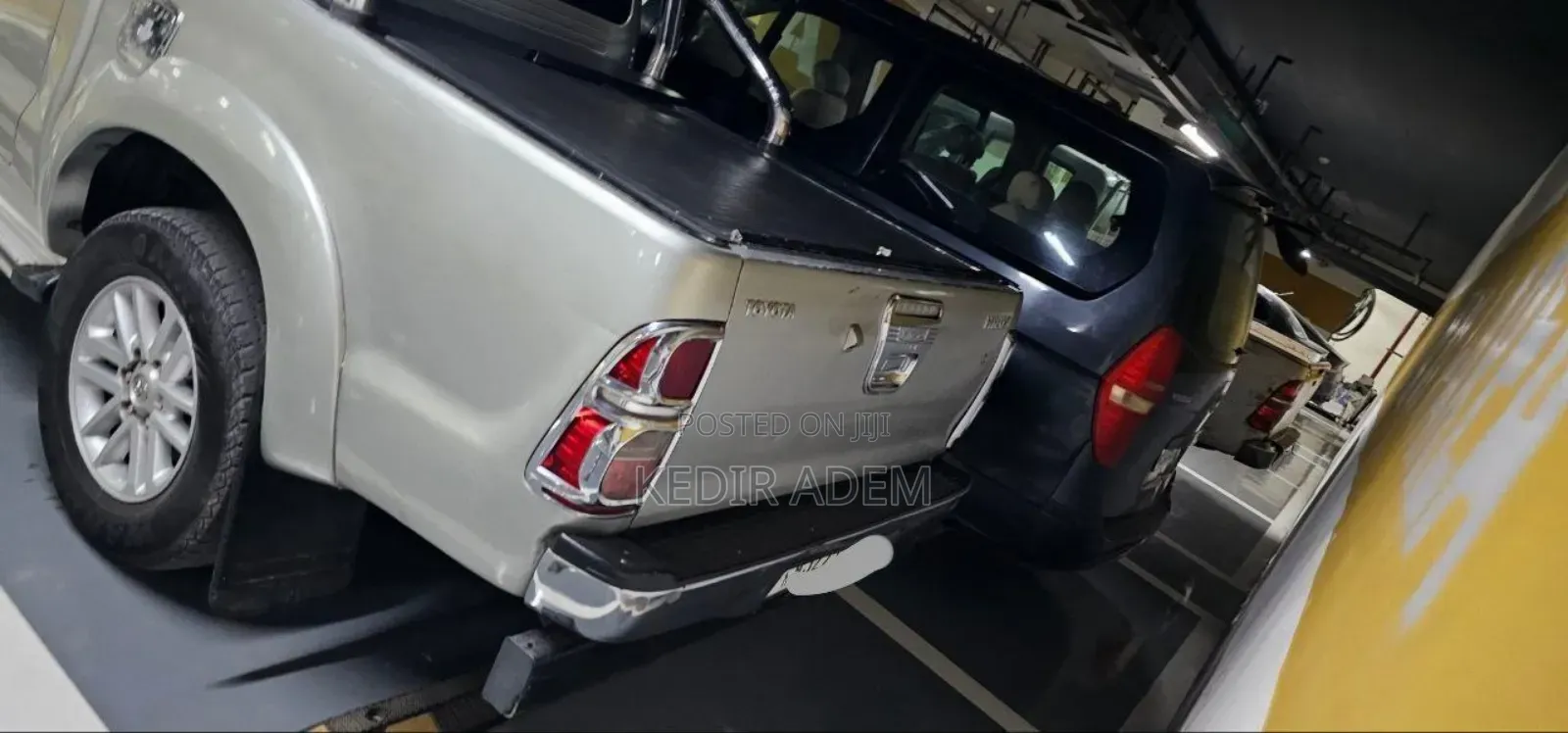 Toyota Hilux 2013 Purple