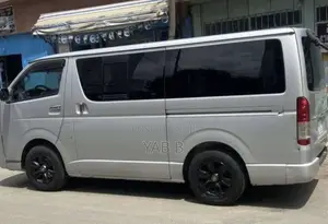 Toyota HiAce 2007 Silver