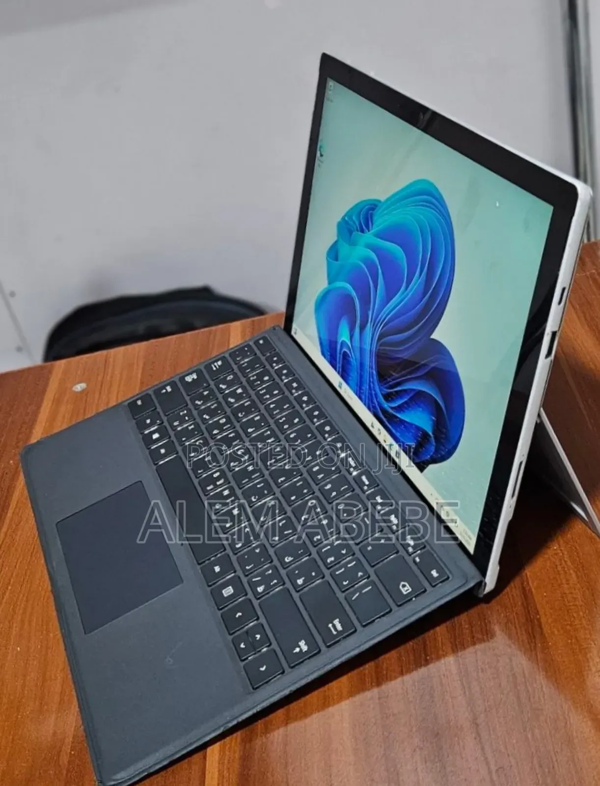 New Laptop Microsoft Surface Pro 7 8GB Intel Core I5 SSD 128GB