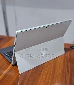 New Laptop Microsoft Surface Pro 7 8GB Intel Core I5 SSD 128GB