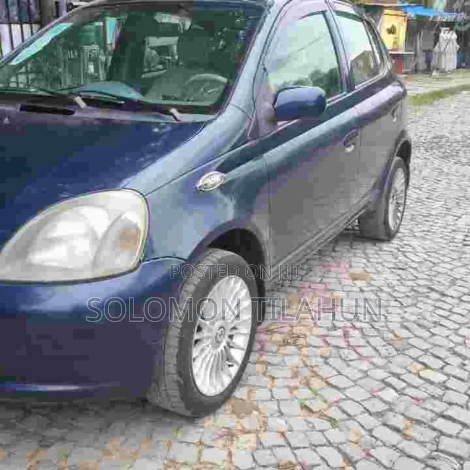 Toyota Vitz 2000 Blue