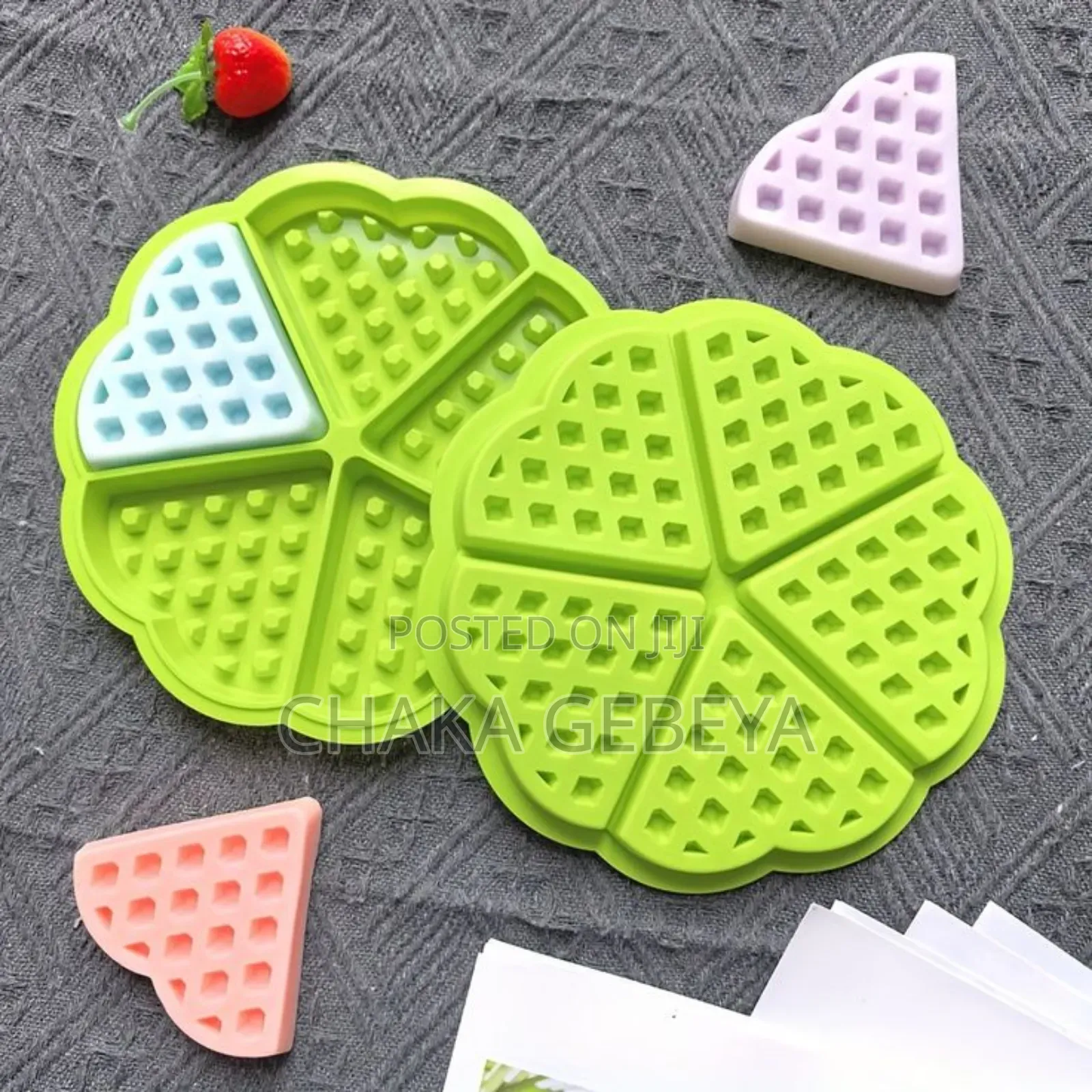 Silicone Waffle Mould - Heart Shape - 5 Cavities