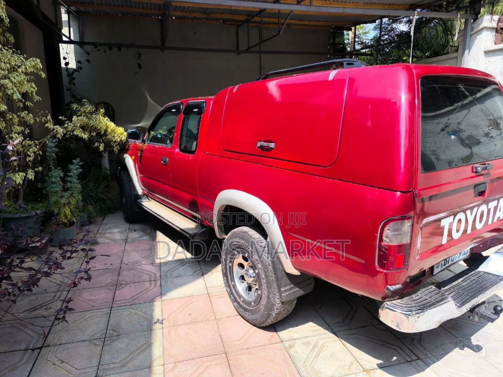 Toyota Hilux 2002 Red