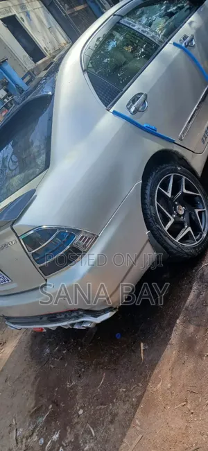 Toyota Corolla 2001 Gold