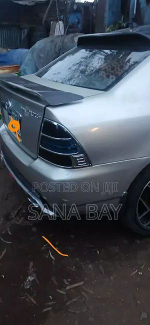 Toyota Corolla 2001 Gold