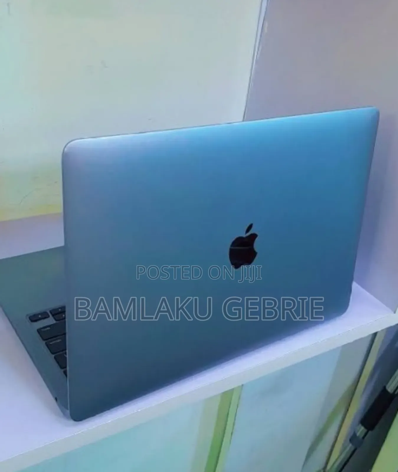 New Laptop Apple MacBook Air 2020 M1 8GB Apple M1 SSD 256GB