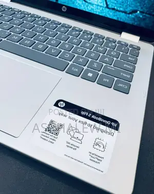 New Laptop HP OmniBook 5 14" 16GB Intel Core 7 SSD 512GB