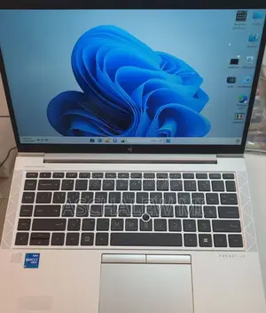 New Laptop HP EliteBook 840 G8 16GB Intel Core I5 SSD 512GB