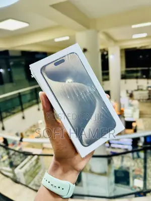 New Apple iPhone 15 Pro Max 256 GB Silver