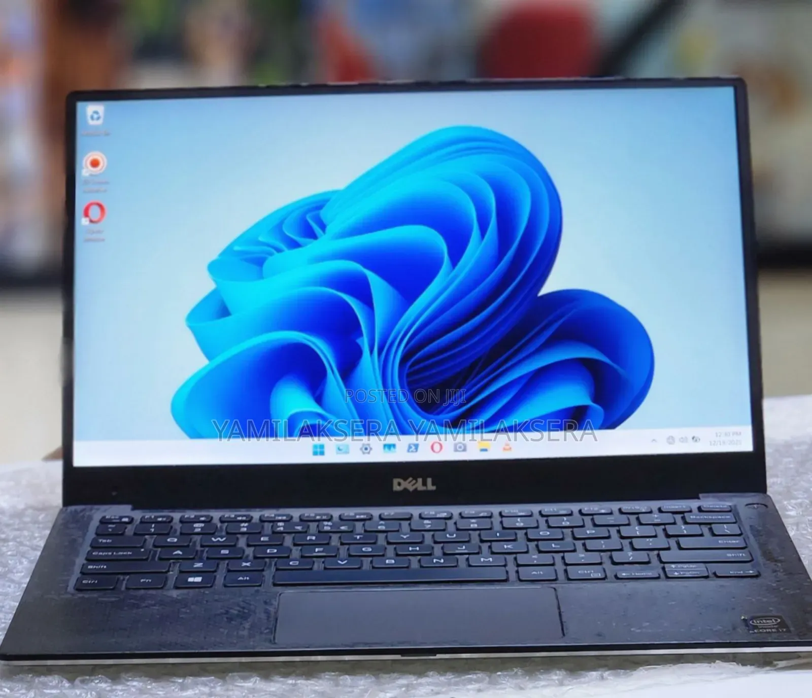 New Laptop Dell XPS 15 8GB Intel Core I7 SSD 256GB