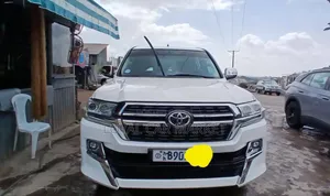 Toyota Land Cruiser 2012 White