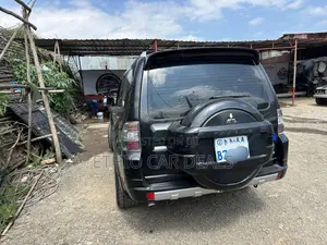 Mitsubishi Pajero 3.2 Di-Dc GLS 2009 Black