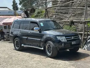 Mitsubishi Pajero 3.2 Di-Dc GLS 2009 Black