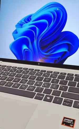 New Laptop HP OmniBook 5 14" 32GB Intel Core I7 SSD 1T