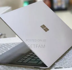 Photo - New Laptop Microsoft Surface 16GB Intel Core I7 SSD 256GB