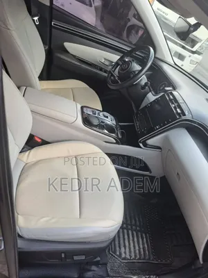 Hyundai Tucson 2023 Gray
