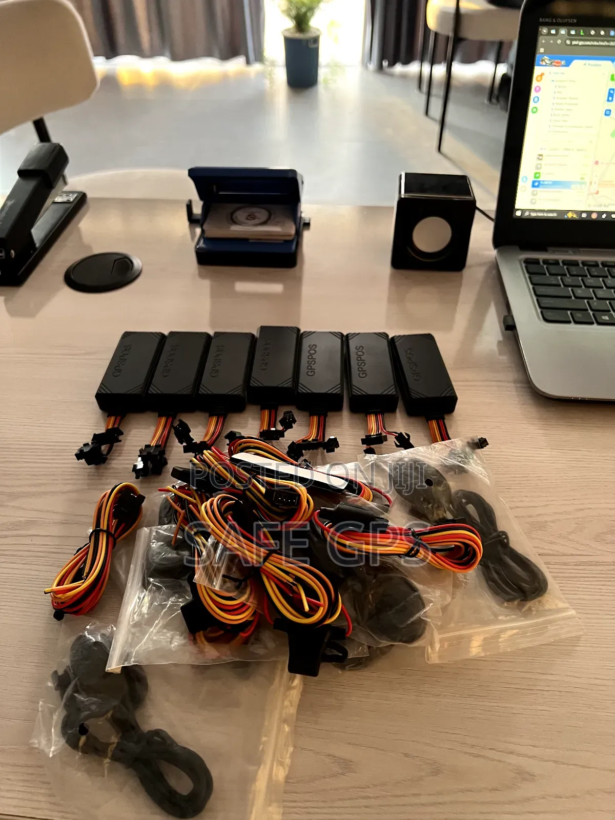 GPS Pos Trackers With Voice Monitoring