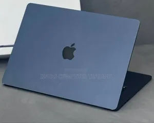 New Laptop Apple MacBook Air 2022 M2 8GB SSD 256GB