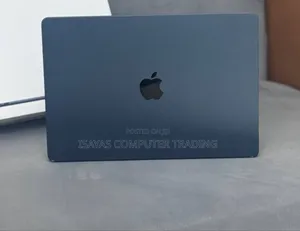 New Laptop Apple MacBook Air 2022 M2 8GB SSD 256GB