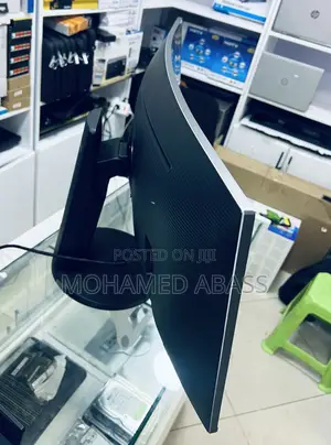 Samsung 32” Curved Monitor