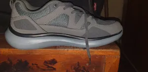 Photo - Skecher Flex