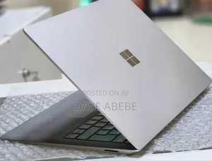 New Laptop Microsoft Surface 16GB Intel Core I7 SSD 256GB