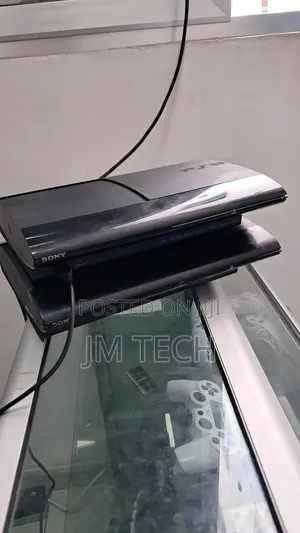 Playstation 3 Superslim and Slim
